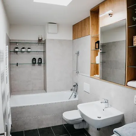 Ah Mlynska Basta I Free Parking Apartman *